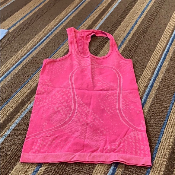 Lululemon top - Picture 2 of 5